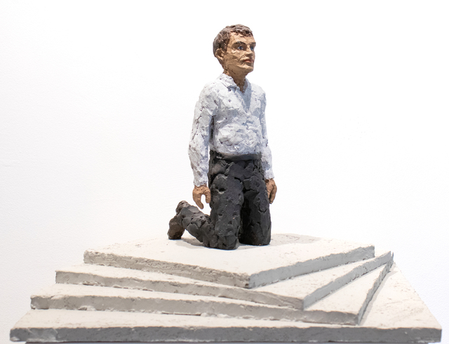Stephan Balkenhol: Der Kniefall, 